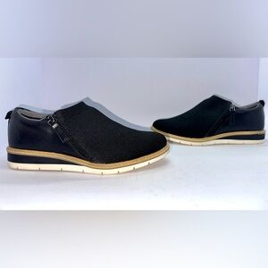 EUC ADAM TUCKER Amandi wedge shoe - 8.5